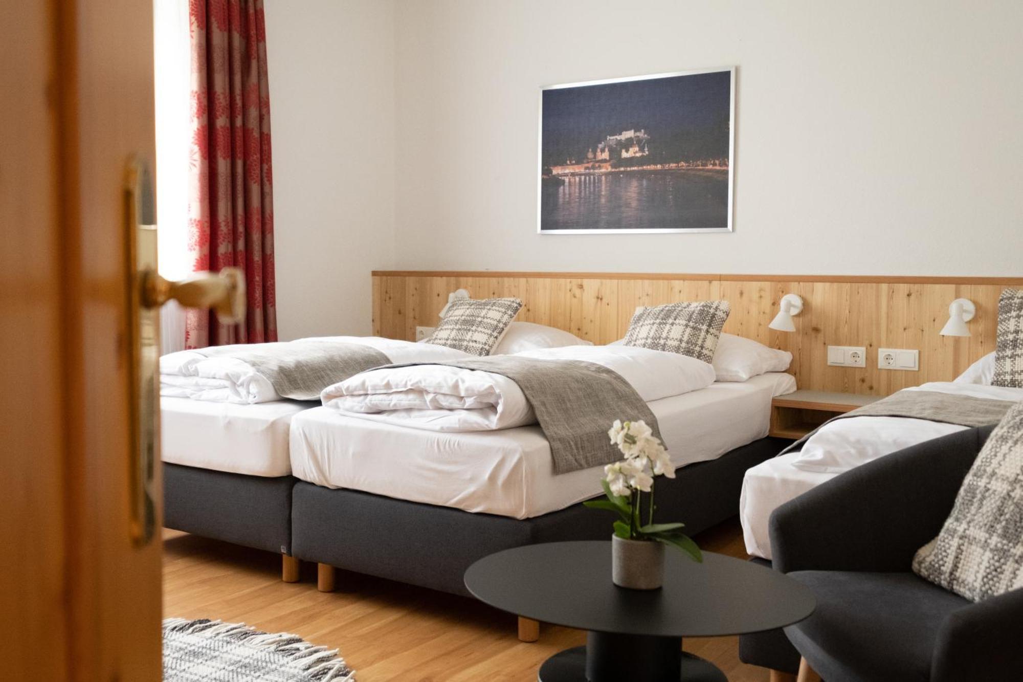 Santner, Hotel Eugendorf Esterno foto